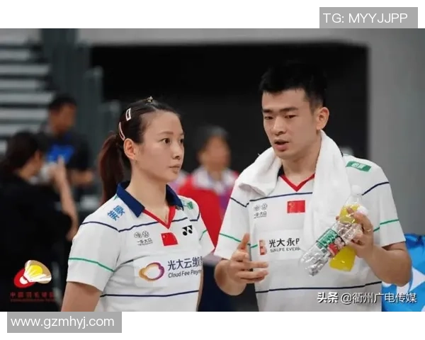 南京羽毛球队与成都羽毛球队赛后复盘分析意识与战术的对比与启示