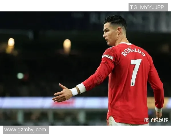 揭秘足球明星私下使用的手机品牌与型号背后的故事 揭秘足球明星私下使用的手机品牌与型号背后的故事