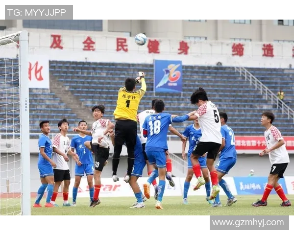 武汉足球队的蜕变之旅:从低谷到冠军赛的辉煌历程 武汉足球队的蜕变之旅:从低谷到冠军赛的辉煌历程